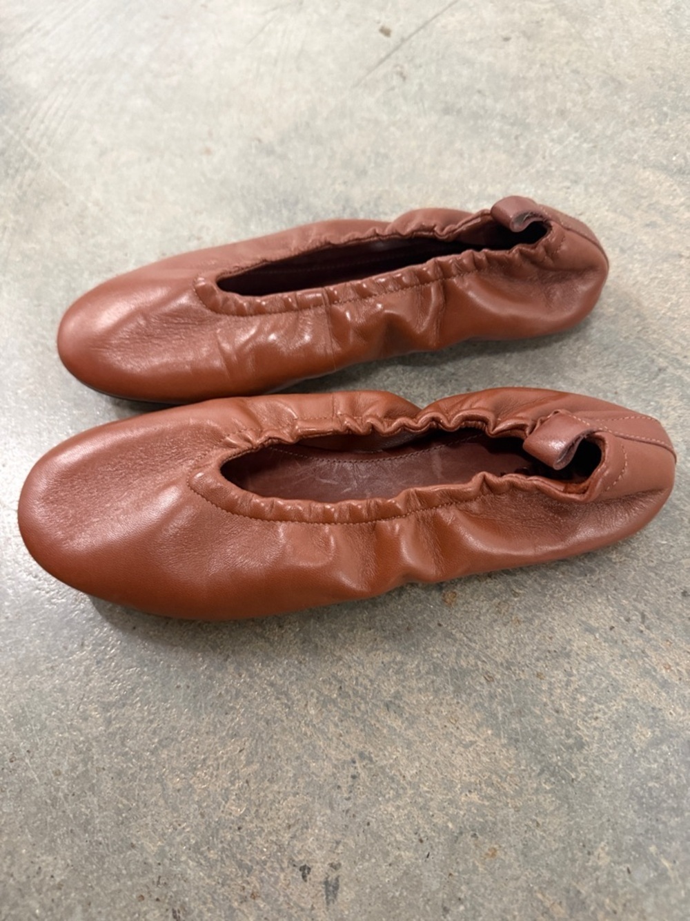 SCHUTZ Cognac Leather Gathered Ballet Flats - Picture 2 of 4
